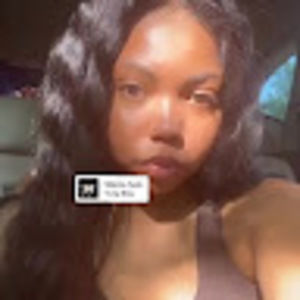 Meet your Posher, Donyae